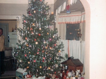 19661225b Burnham Holiday Christmas House Sherwood Detroit Michigan