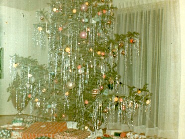19671225b Burnham Holiday Christmas House Charwood Sterling Heights Michigan