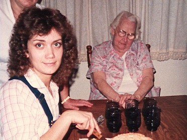 19840201a Burnham Birthday Pam 28th House Apartment Greenfield Royal Oak Michigan