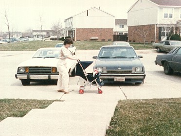 19850401a Burnham Dan Mom Enjoying Spring House Park Place Condo Sterling Heights Michigan