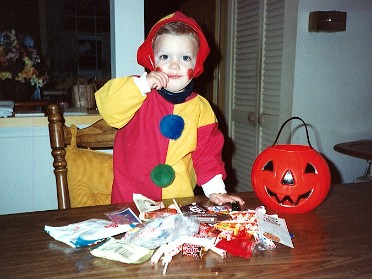 19861031a Burnham Cove Pets Holiday Halloween House Park Place Condo Sterling Heights Michigan