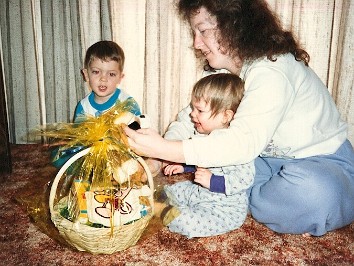 19880403a Burnham Holiday Easter House Park Place Condo Sterling Heights Michigan