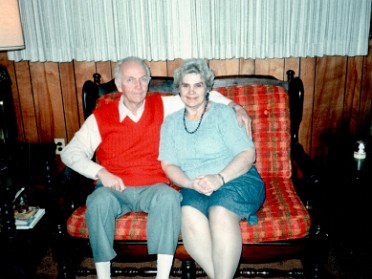 19901225g Belan Burnham Holiday Christmas Belan House Charwood Sterling Heights Michigan