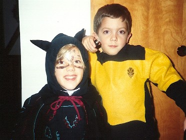 19911031a Burnham Holiday Halloween House Mair Sterling Heights Michigan