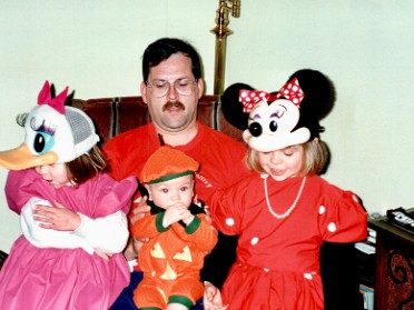 19941031b Blair Burnham Jamrisko Richardson Holiday Halloween House San Diego Lathrup Village Michigan