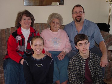 20001209a Burnham Uhl Trip Holiday Christmas Marguerite Uhl House Prospect-Upper Sandusky Road Marion Ohio