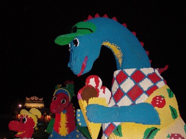 20001229c Burnham Trip Florida Downtown Disney