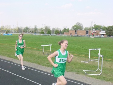20010502a Boblenz Burnham School Sports Jamie First Track Meet Of 8th Grade