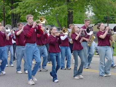 20030526a Burnham School Band Marching Jamie Memorial Day Parade Sterling Heights Michigan