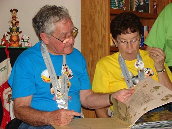 20071226ca Boblenz Uhl Wedding Anniversary 50th Evening Festivities Anniversary Pizza And Presents