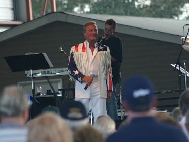 20080203a Boblenz Trip Concert Cypress Gardens Pat Boone Winter Haven Florida