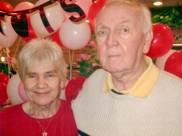 20080214a Burnham Holiday Valentine's Day Country Buffet