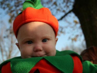 20081031b Mantey McMahan Holiday Peyton First Halloween