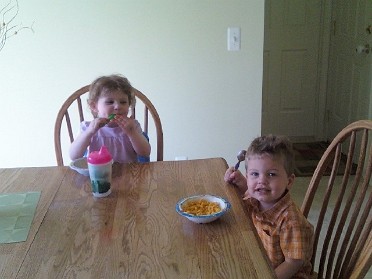 20090506a Belan Shelby Lunch With Neighbor Buddy