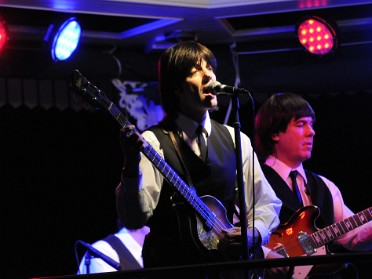 20100308e Burnahm Trip Disney Epcot Flower And Garden Festival United Kingdom Thru France Florida