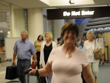 20100604a Burnham Mantey Trip Arrival And Disney Epcot Florida