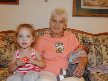 20120701b Burnham Campbell Trip Great Gramma and Her Great Grand Chiblens Michigan