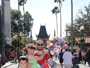 20160216e Bourland Burnham Campbell Trip Disney Hollywood Studios - Hollywood Boulevard Florida