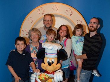 20160218g Bourland Burnham Campbell Trip Disney Magic Kingdom - Dinner At Chef Mickey's Florida