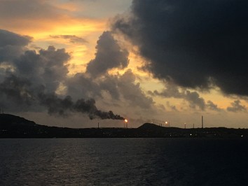 20170702a Burnham Trip 3rd Cruise Disney Fantasy Day 5 Docking Curacao