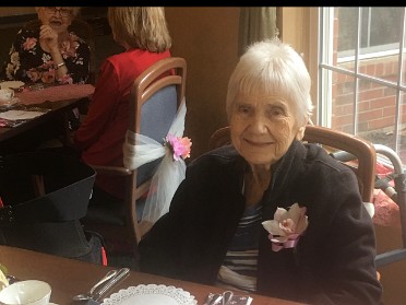 20190511a Blair Burnham Holiday Mother's Day Brunch Abbey Park New Hudson Michigan