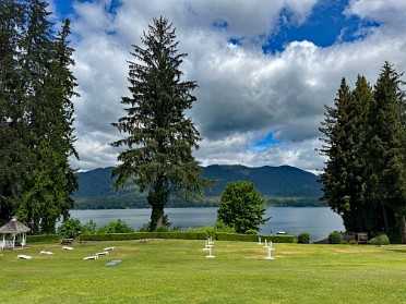 20230619v Burnham Trip Western US Grand Circle Tour Lake Quinault Lodge And Quinault Mercantile Olympic National Park Washington