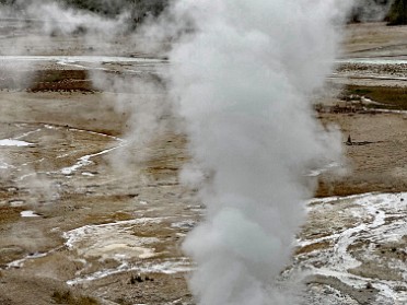 20230626y Burnham Trip Western US Grand Circle Tour Norris Geyser Basin Yellowstone National Park Wyoming