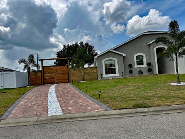 20230726a Burnham Old House Changes Davenport