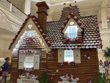 20231114a Burnham Trip Disney Magic Kingdom Resorts Gingerbread Orlando Florida