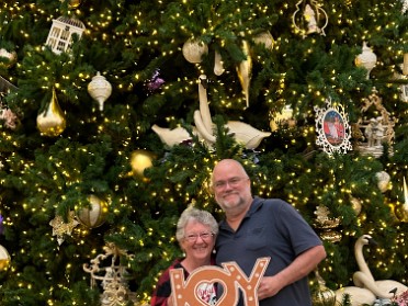 20241220 Burnham Trip Holiday Christmas Decor Disney Magic Kingdom Florida