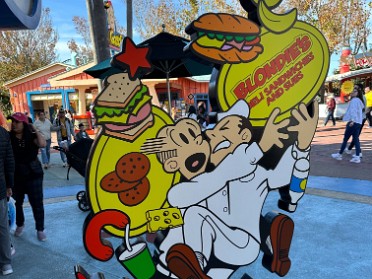 20250105a Burnham Trip Universal Islands Of Adventure Blondie's Lunch Florida