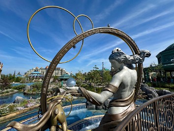 20250421ab Burnham Trip Epic Universe Celestial Park Luna Florida