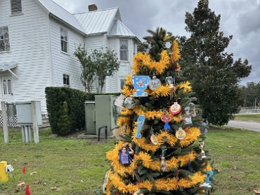 20251218a Burnham Trip Enchanted Forest Of Trees Clermont Florida