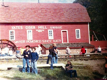 19800501b Boblenz Trip May Yates Cider Mill Rochester Hills Michigan