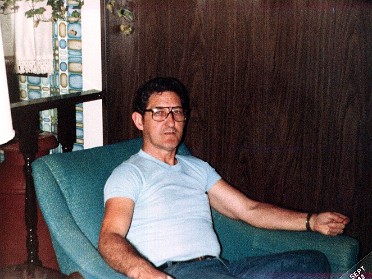 19820601a Boblenz Summer Jim Family Room