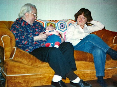 19850217a Burnham Visiting Dan Bonnie Burnham