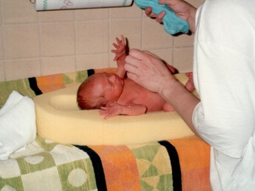 19940423a Blair Visiting Justin At Home At 10 Days Old