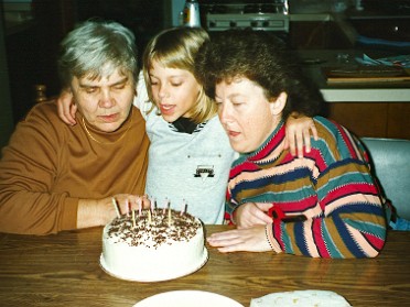 19971001a Burnham Birthdays Irene 64th Vicki 37th