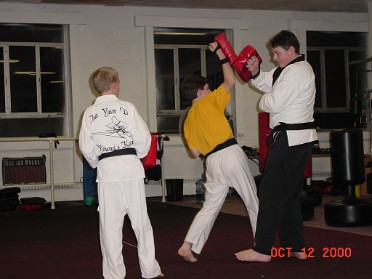 20001012d Burnham Sports Dan Karate
