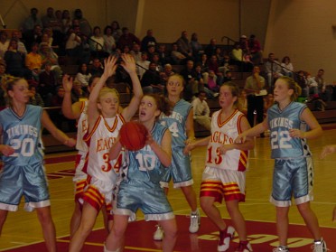 20001125a Boblenz Burnham Mantey Trip Sports Visiting Jackie Basketball Ohio