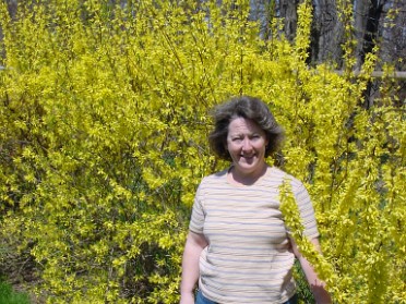 20010427a Burnham House Vicki Spring Flowers