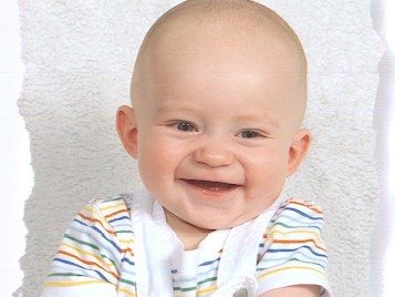 20030723a Belan Dylan 6-Month Pix