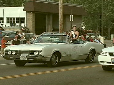 20031020a Mantey School Parade Jackie Jacob