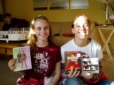 20031226a Burnham Szandzik Trip Holiday Christmas Presents - Part 1 Chicago Illlinois