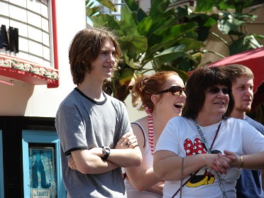 20070325d Boblenz Burnham Mantey Trip Disney MGM Studios Hollywood Boulevard Street Show Florida