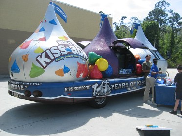20070331a Mantey Hershey Kiss Mobile