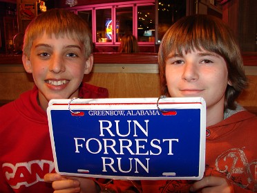 20070407c Burnham Szandzik Trip Chris Friends Universal CityWalk Bubba Gump's Florida
