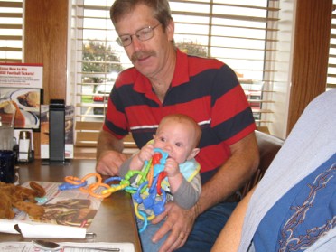 20080907a Mantey McMahan Visiting With Grampa