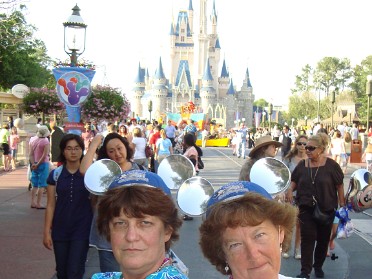 20090327e Boblenz Burnham Campbell Mantey McMahan Woods Trip Disney Magic Kingdom Florida