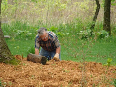 20090508a Boblenz Yard Work House Adare Marion Ohio
